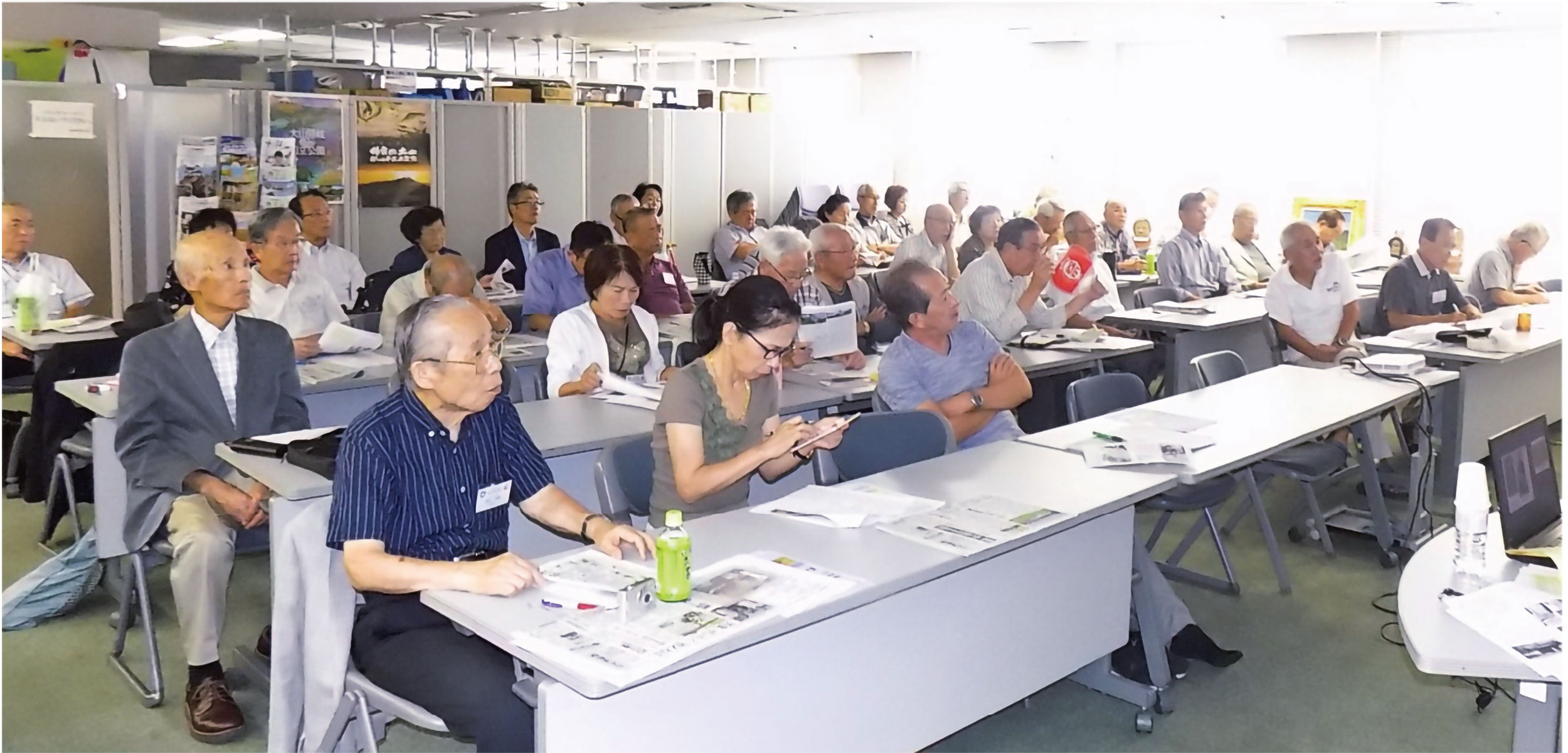 大阪で開催されている鳥取学出前講座の様子